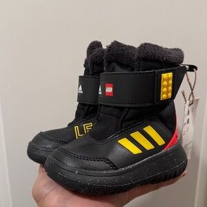 Lego Winterplay boots (Sweatsuit sold separately)